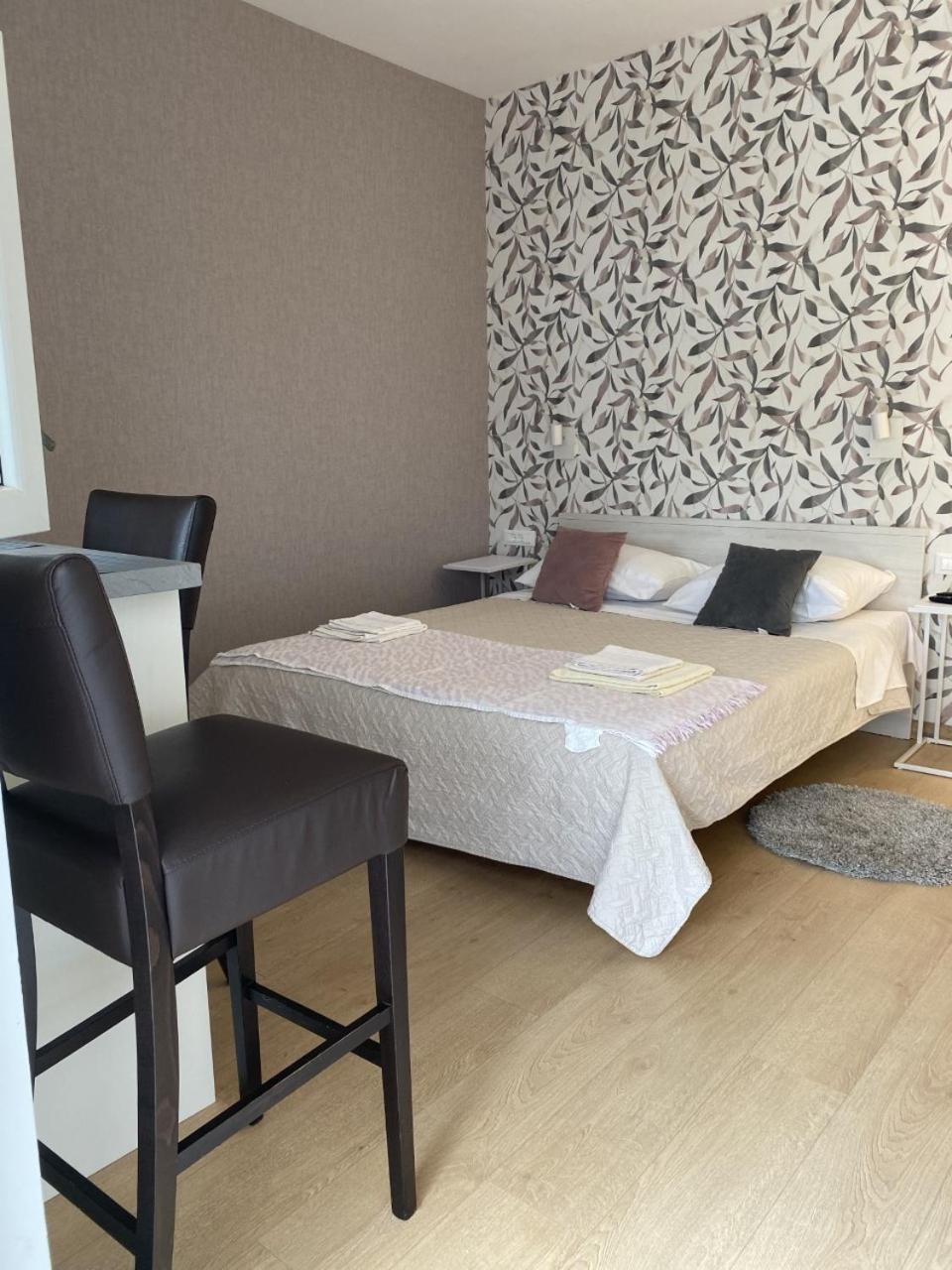 Studio Apartments With Terrace Near Sea - Angela'S Apartments Zadar Habitación foto